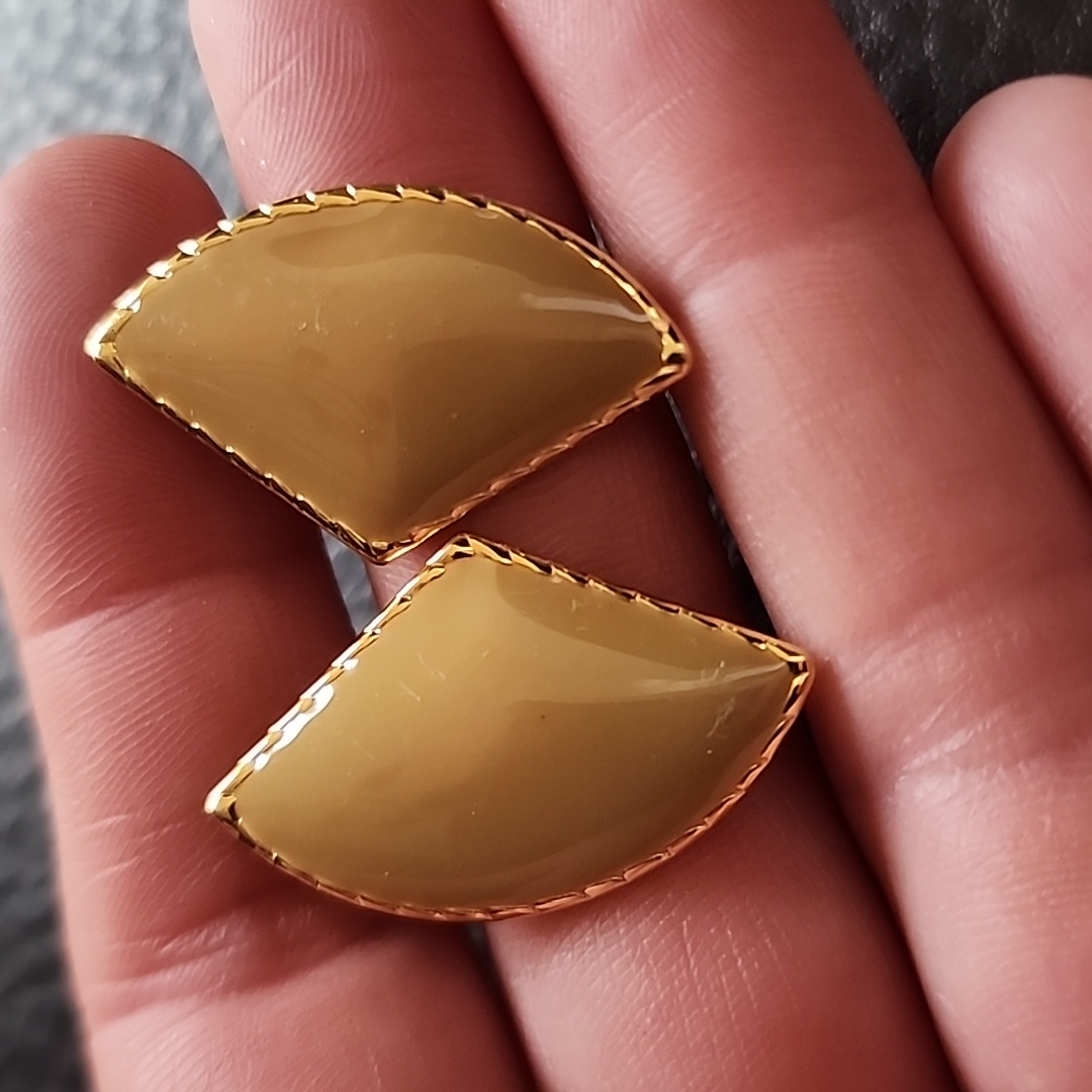 Vtg Earrings